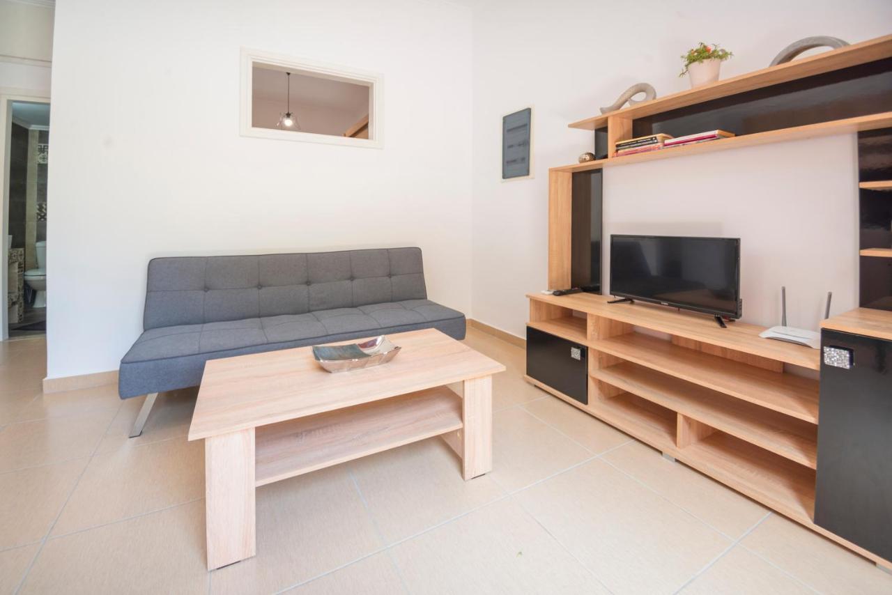 Aelia Studio Sými Luaran gambar