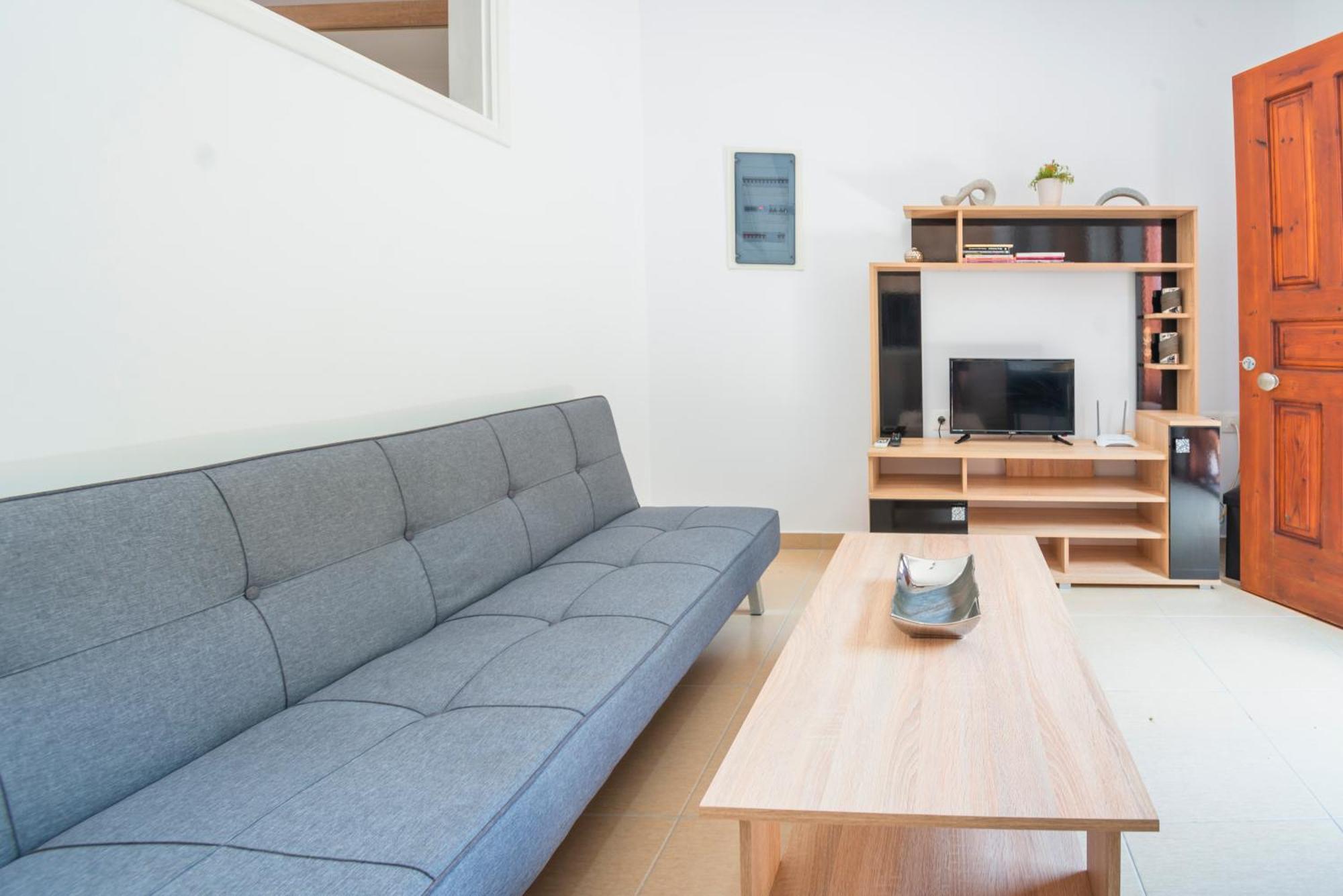 Aelia Studio Sými Luaran gambar